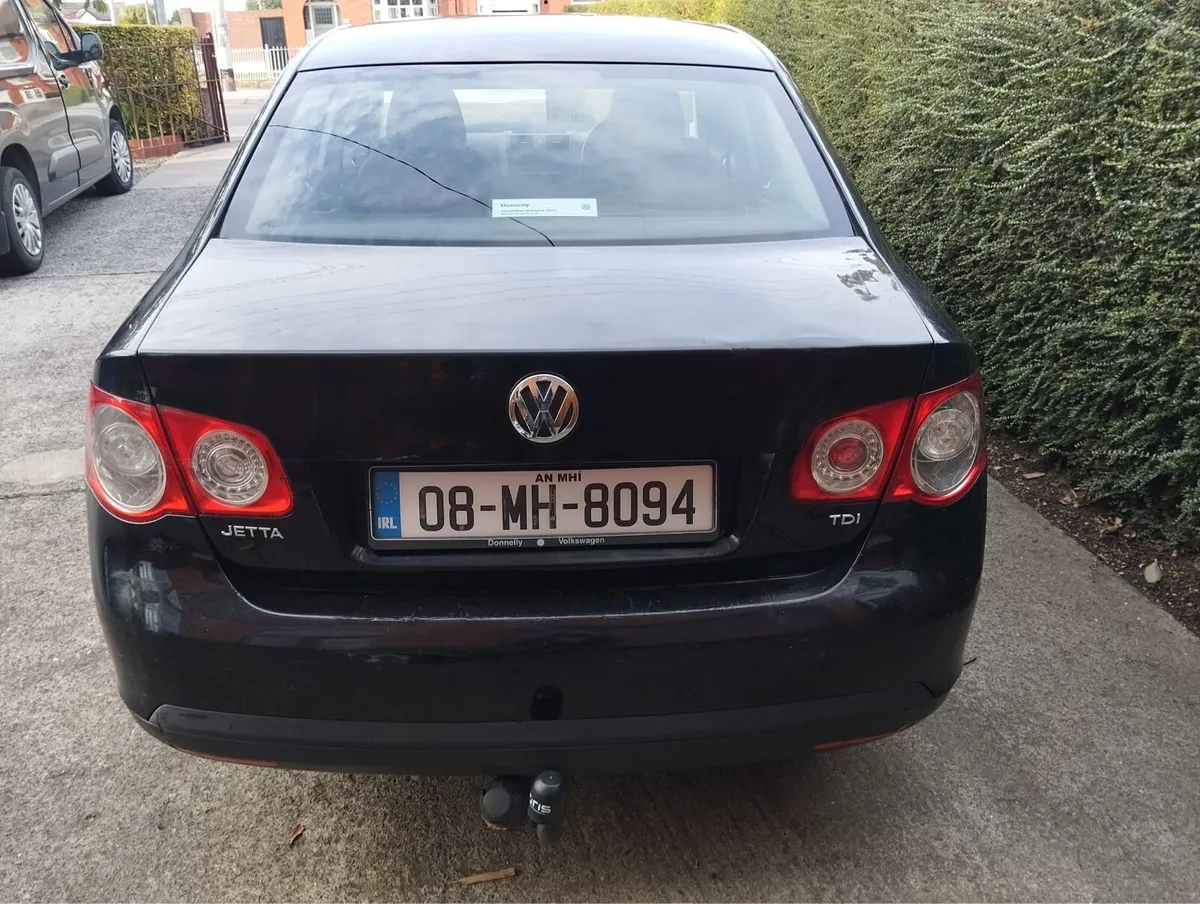 Volkswagen Jetta - Image 2