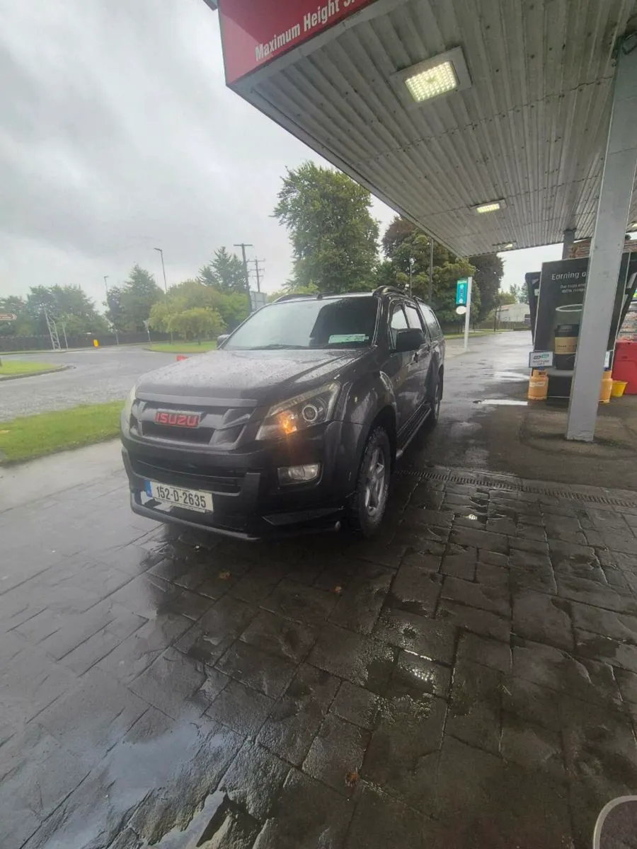 Isuzu  DeMax Crew Cab  152 - Image 2