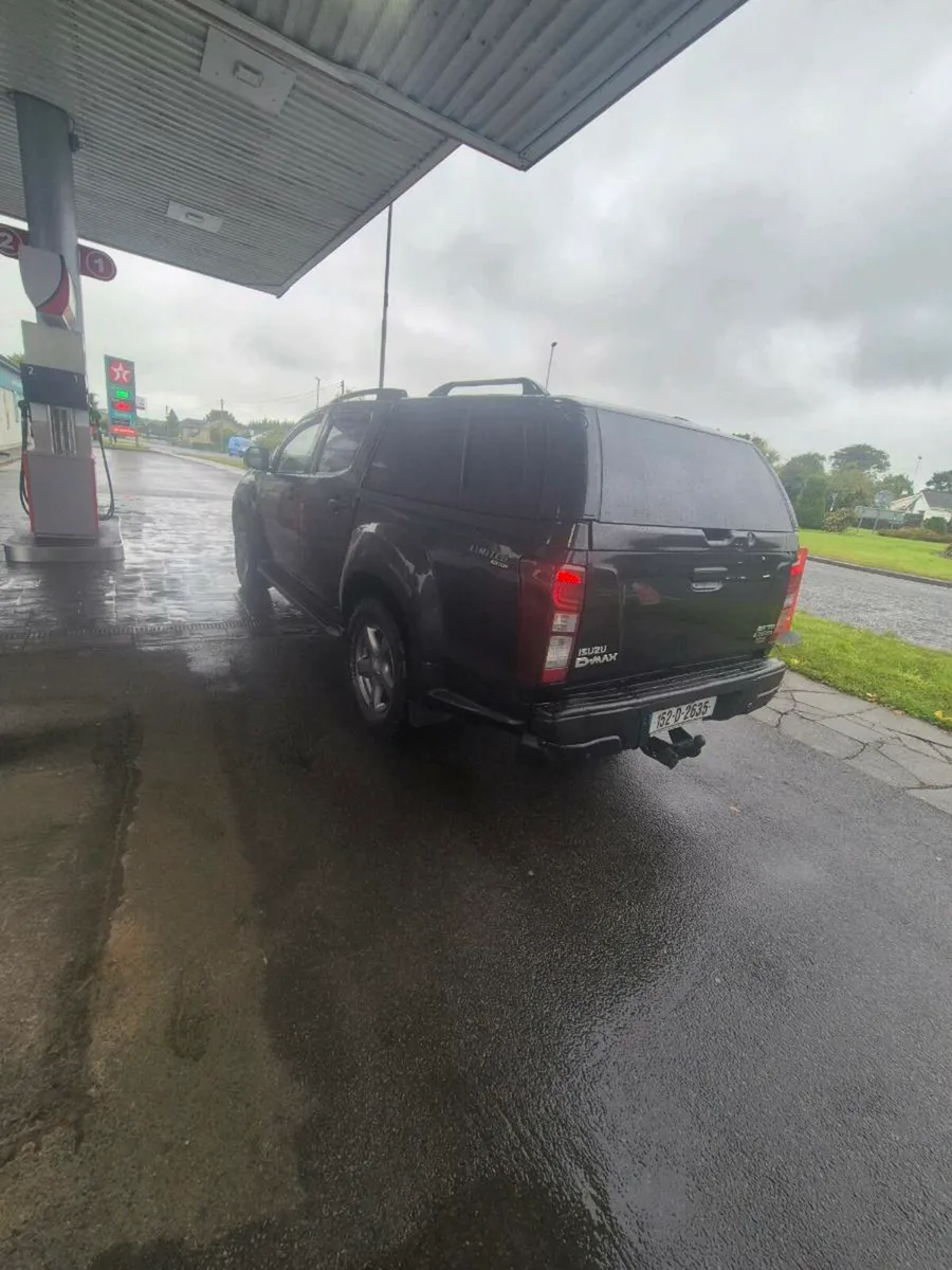 Isuzu  DeMax Crew Cab  152 - Image 3