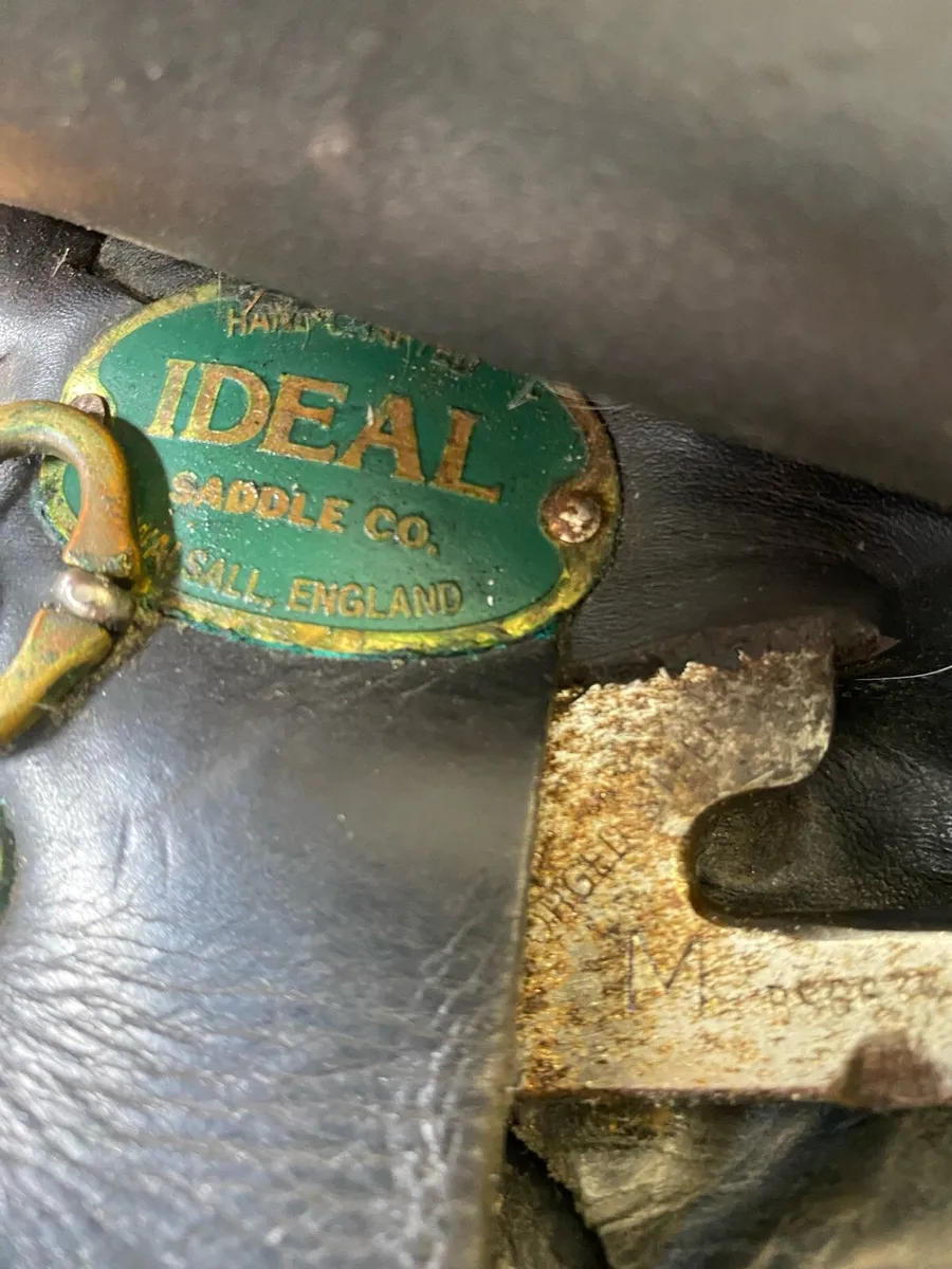 16.5 ideal black Leather saddle - Image 3