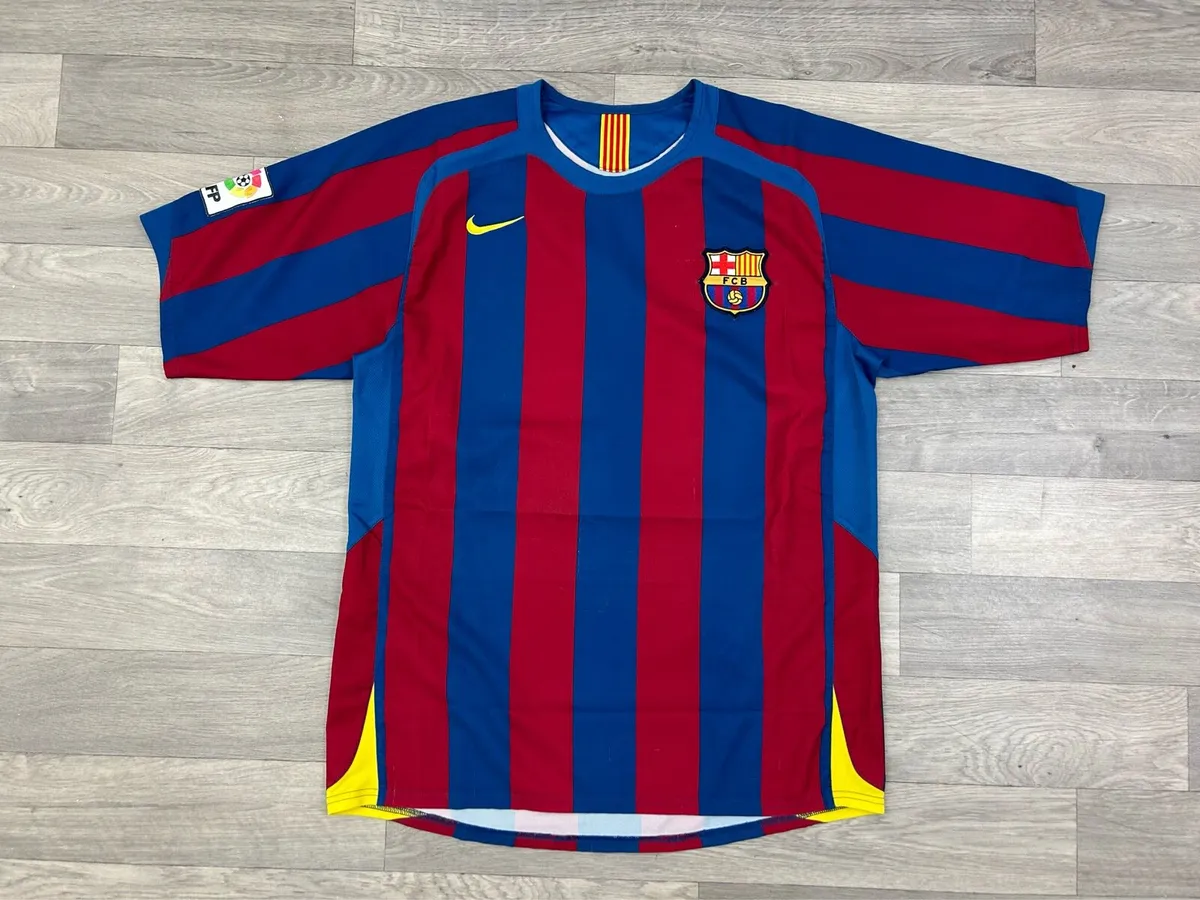 Vintage 2005 Nike Barcelona Home Jersey Shirt M - Image 1
