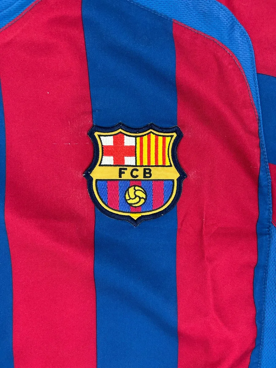 Vintage 2005 Nike Barcelona Home Jersey Shirt M - Image 3