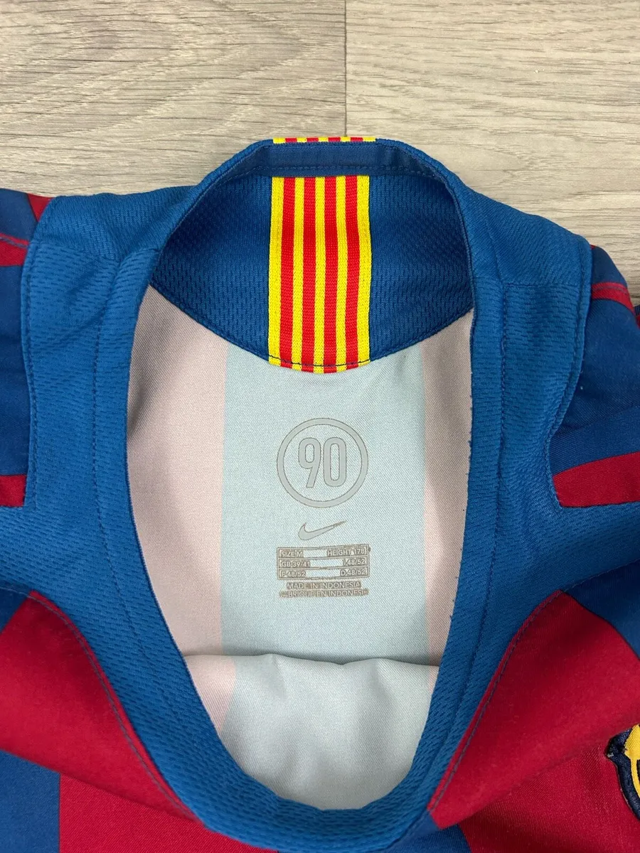Vintage 2005 Nike Barcelona Home Jersey Shirt M - Image 4
