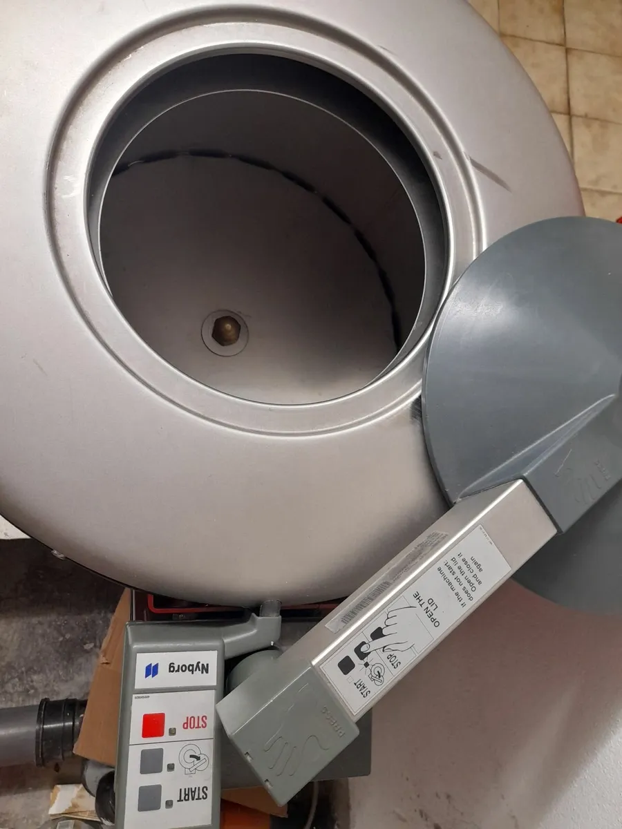 Launderette Equipment - Image 2