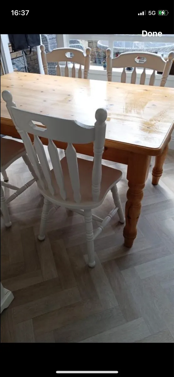 Table + 4 chairs - Image 2