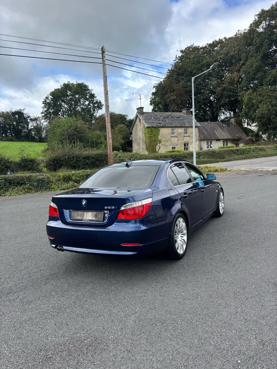 BMW 523i - Image 4