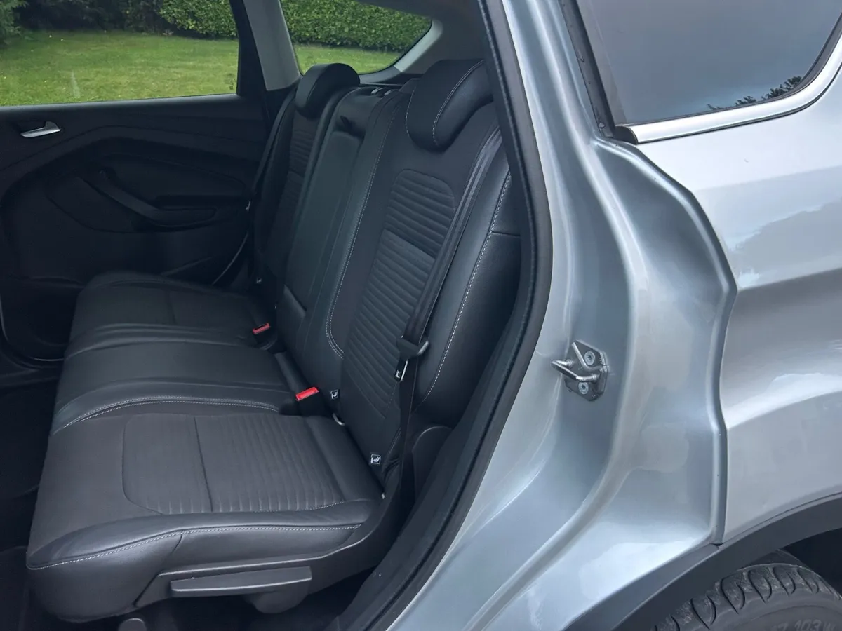 Ford Kuga Crew cab 4 seater 2018 cvrt & Tax - Image 3