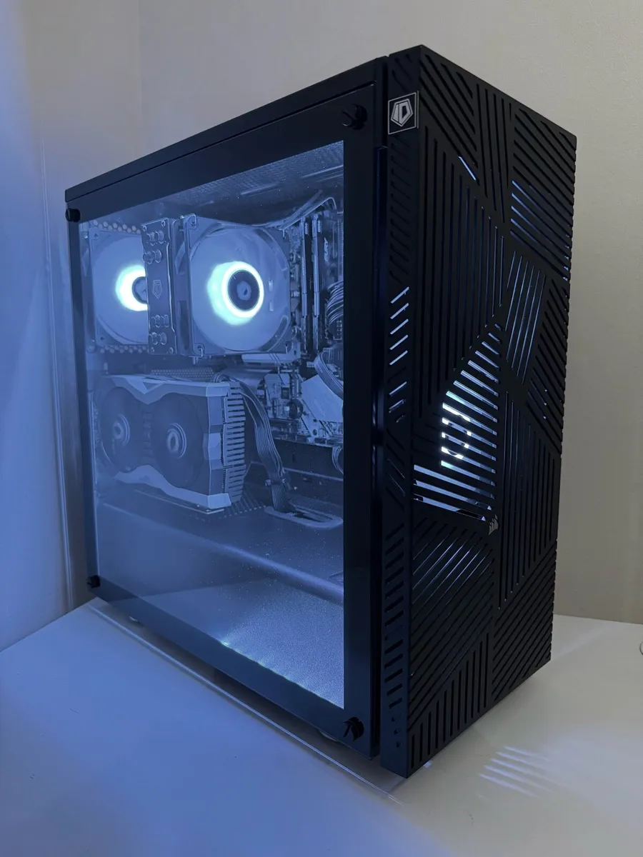 Aesthetic Gaming PC - Image 1