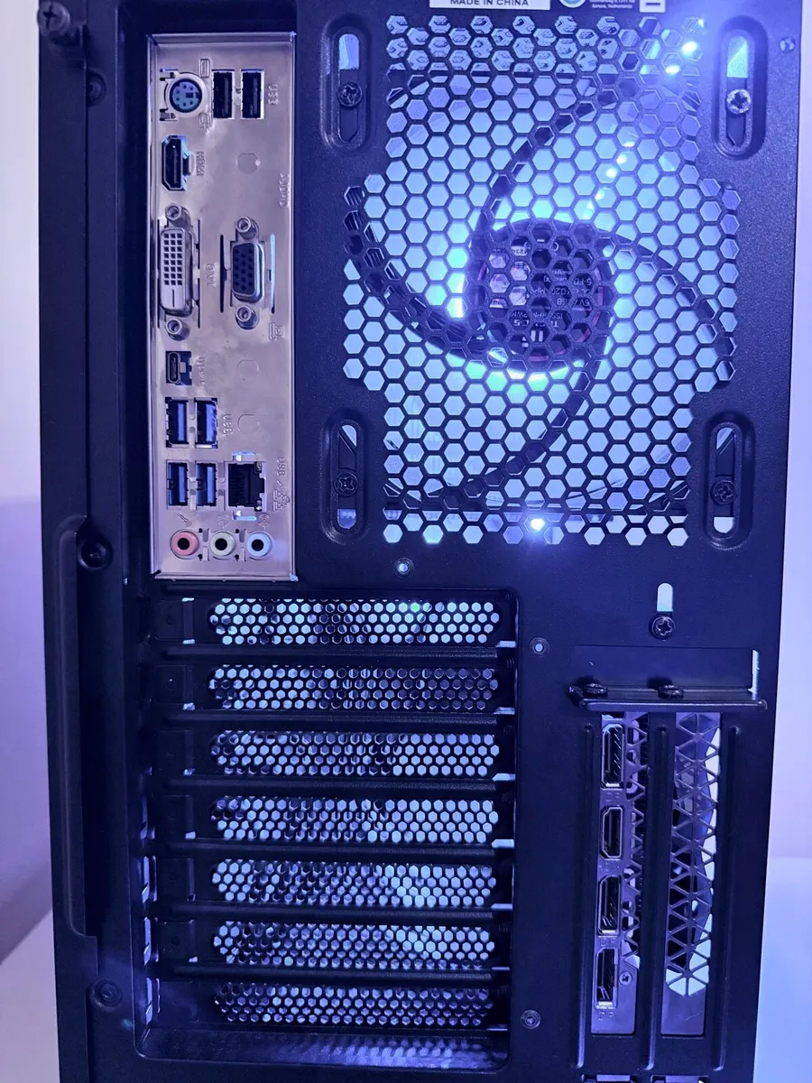 Aesthetic Gaming PC - Image 4