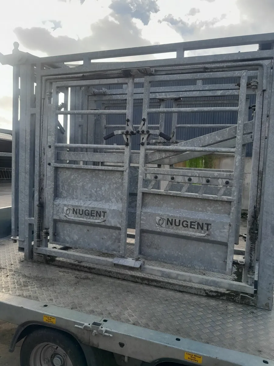 Nugent Mobile Cattle Crush - Image 1