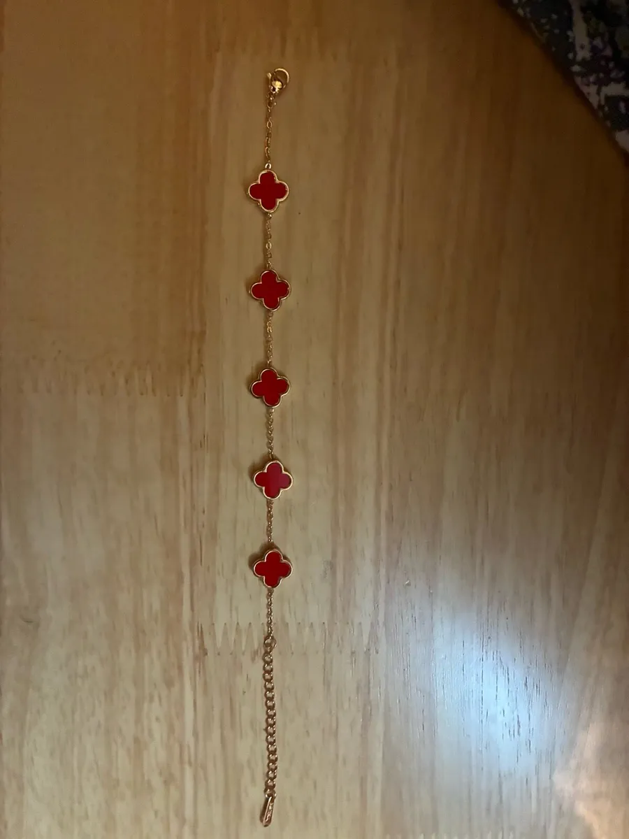 Women’s clover bracelets - Image 4