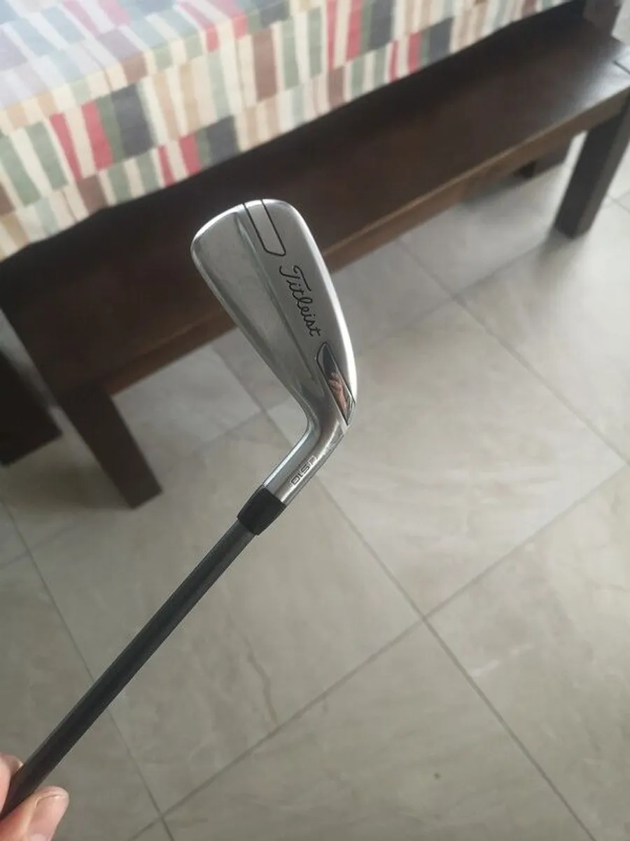 titleist u510 hybrid iron - Image 1
