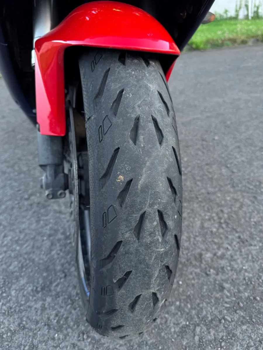Honda CBR 929 - Image 2