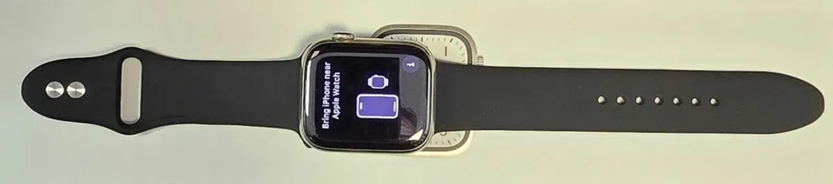 Apple Watch Series 7 – 45mm Titanium CEL - Image 2