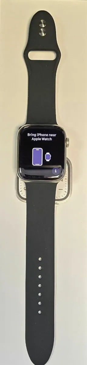 Apple Watch Series 7 – 45mm Titanium CEL - Image 3
