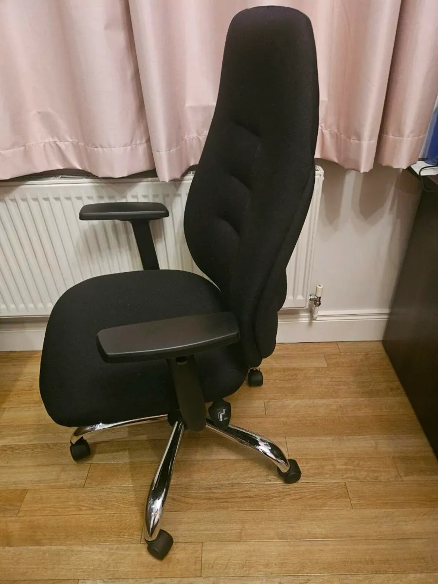 Office chair - Image 3