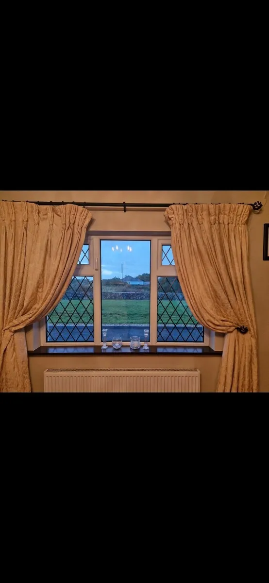 Full lengh curtains, poles & tie backs - Image 1