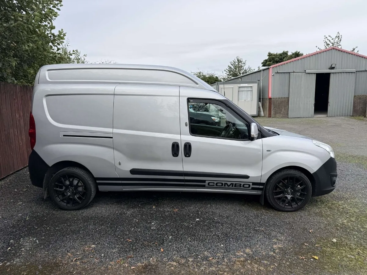 Vauxhall Combo 2015 - Image 2