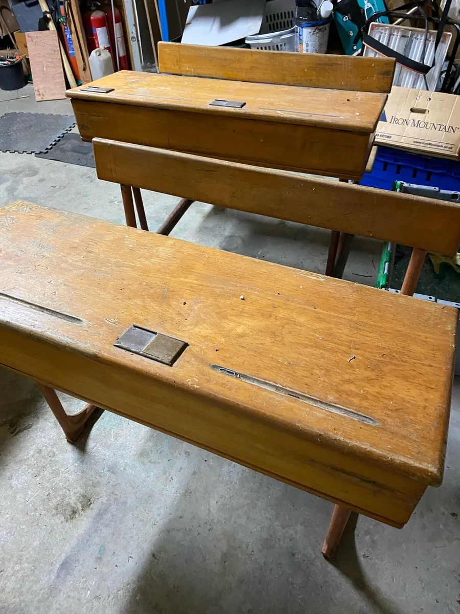 Old school desks - Image 3