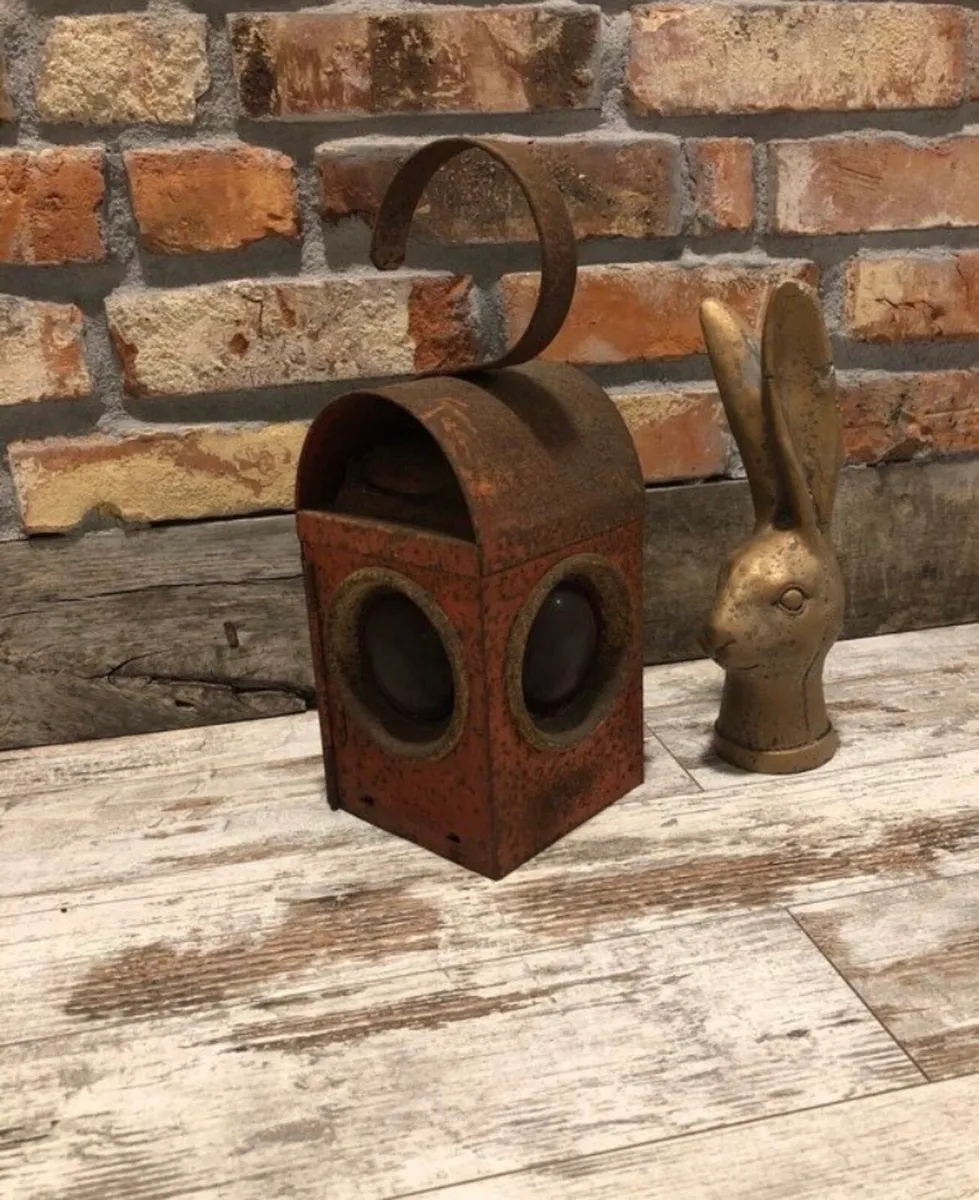 Vintage oil lamp - Image 1
