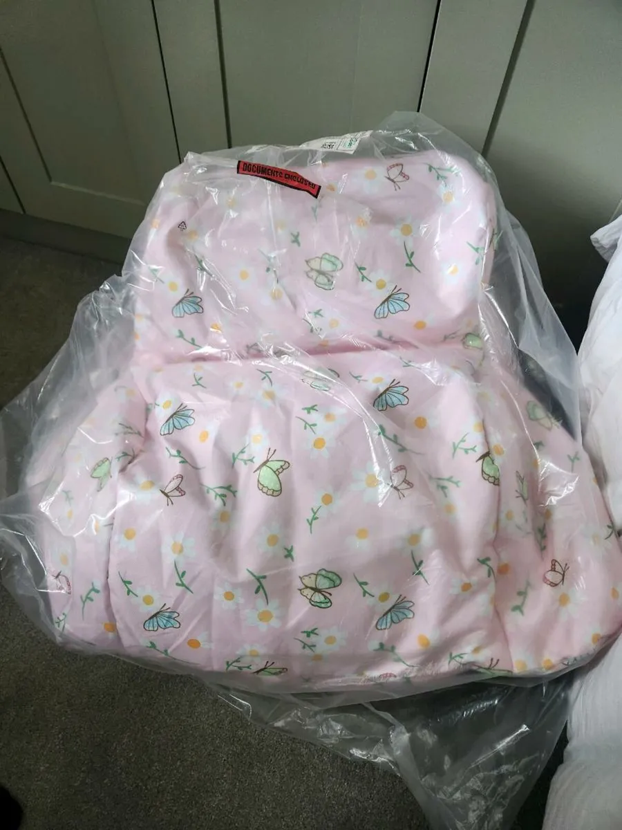 Kids bean bag - brand new - Image 3