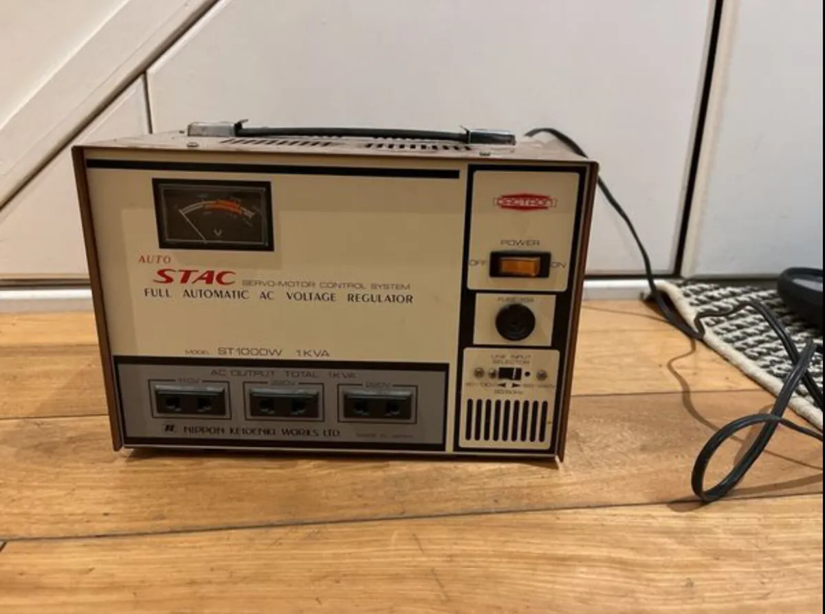 Vintage Dactron auto Stac ac voltage regulator - Image 1