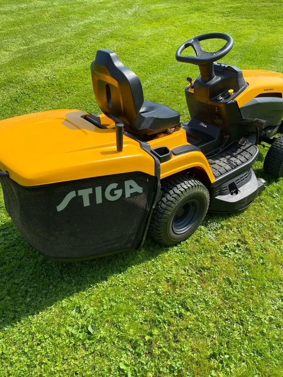 Stiga estate 598w ride on mower. - Image 3
