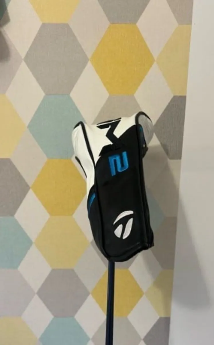 TaylorMade SIM 2 Max - Image 4