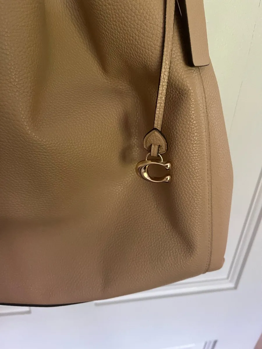 Coach Dalton 31 Handbag - Authentic - Image 2