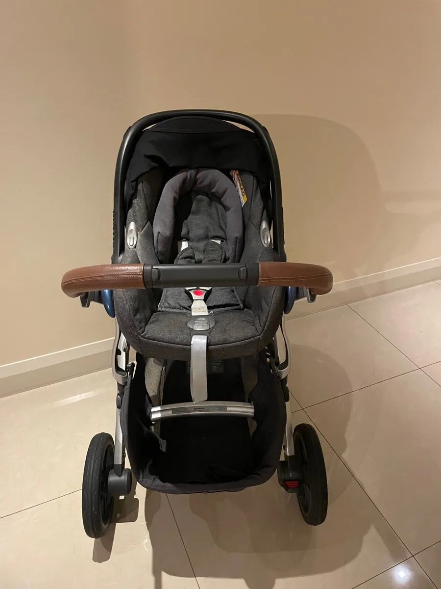 Uppababy vista travel system - Image 3