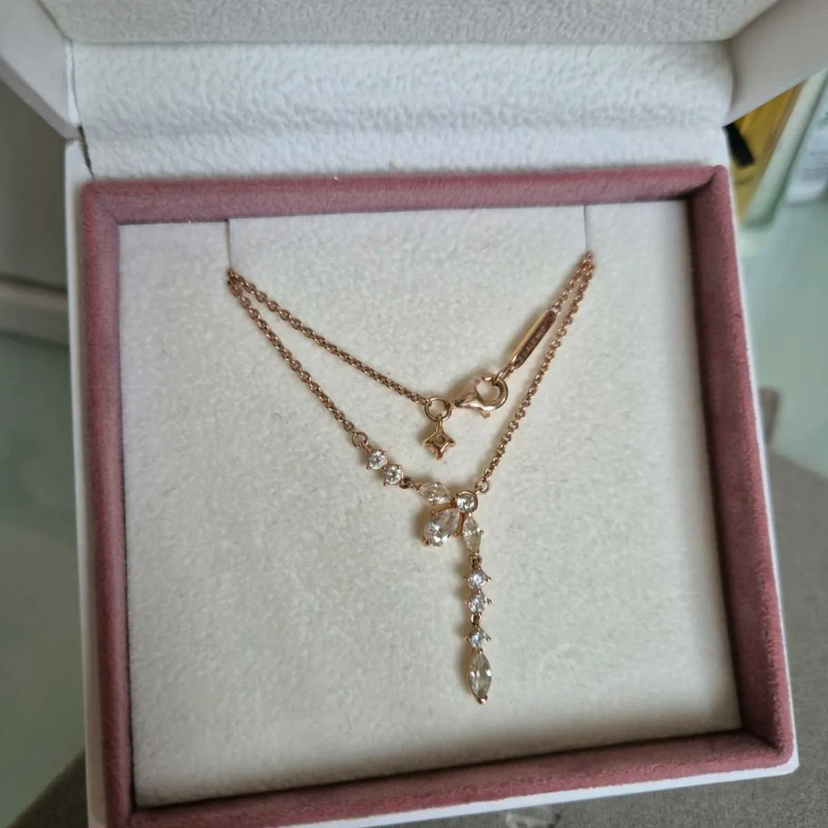 Pandora rose gold crystal drops ajustable necklace - Image 1