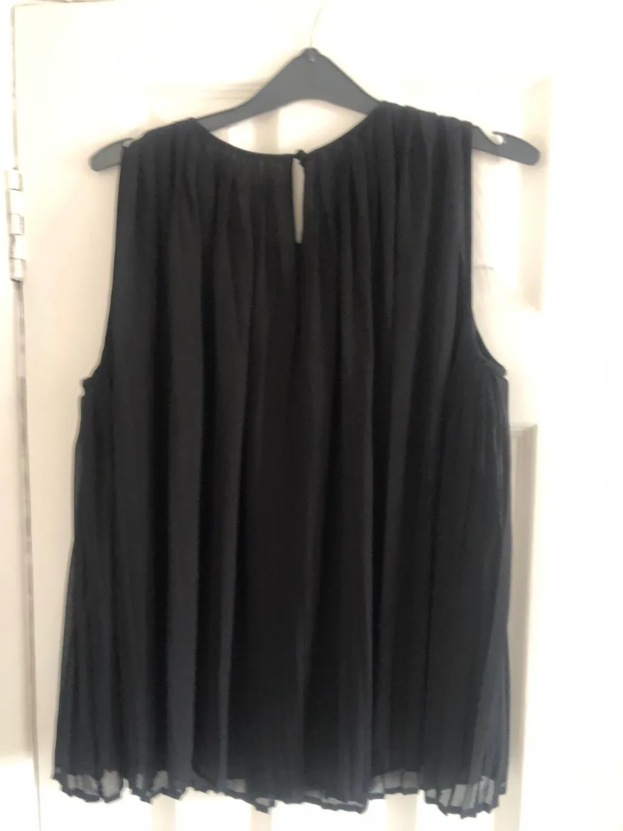 Ladies stunning Zara top size M €10 - Image 2