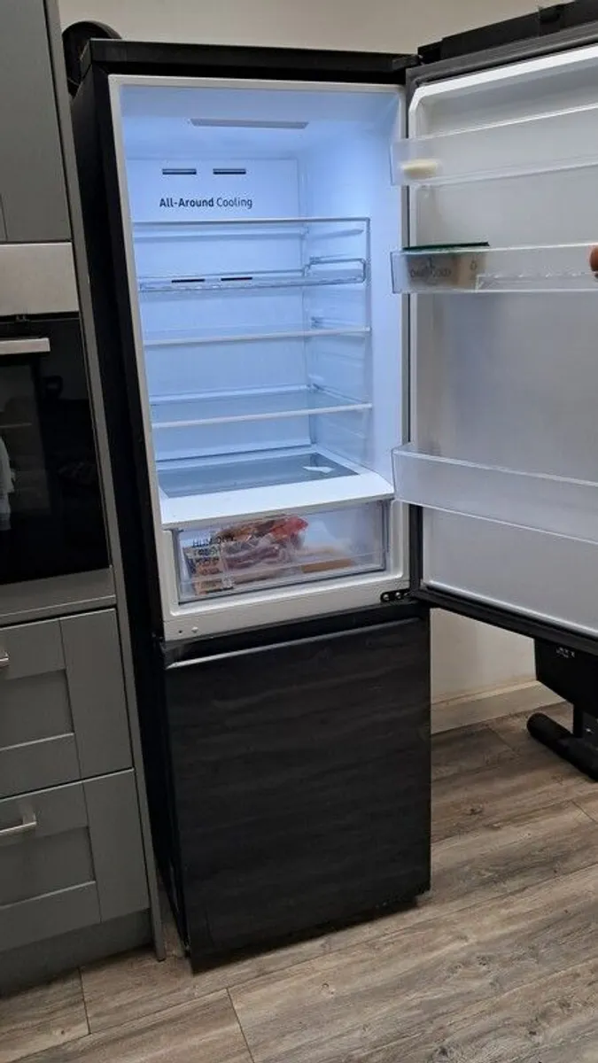 Fridge - Image 2