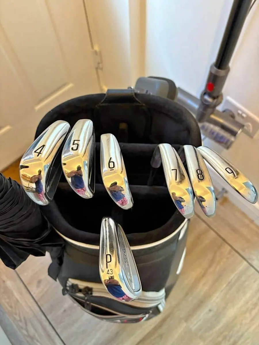 Titleist t200 irons 2023 model - Image 4