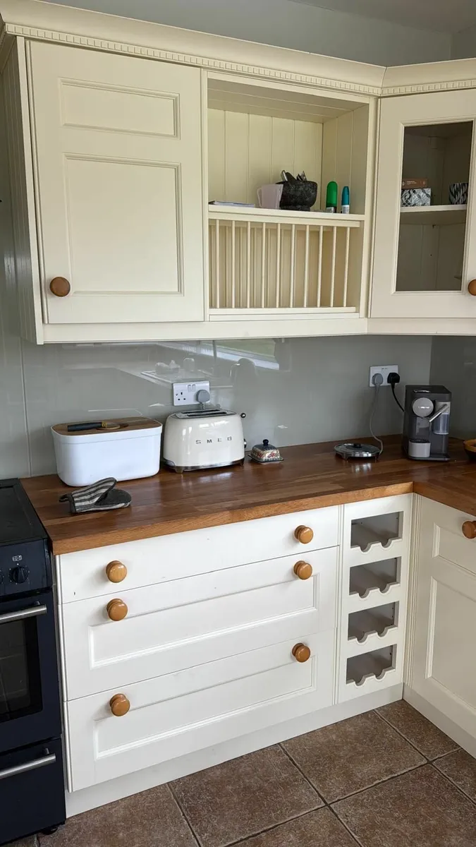 Kitchen - Image 4