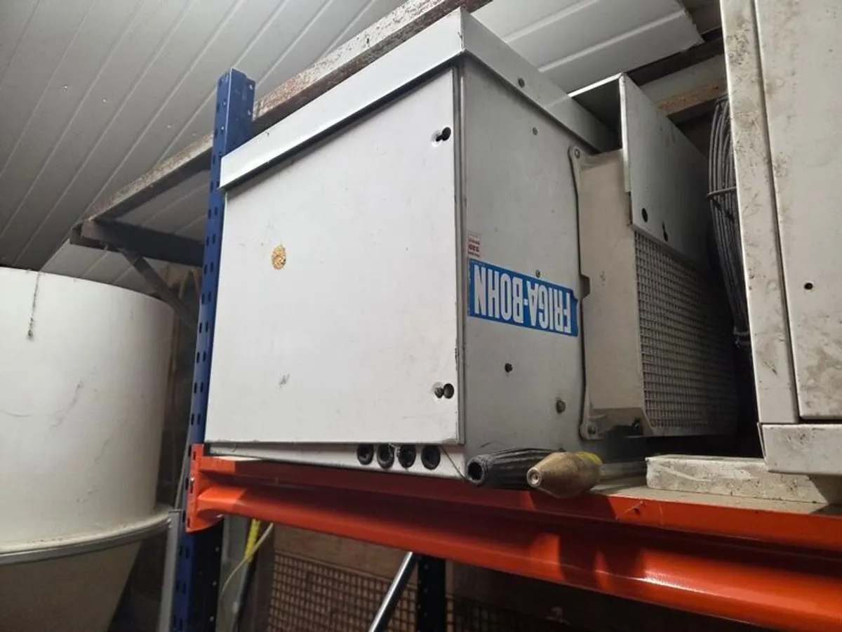 Pair of Condensers - Image 1