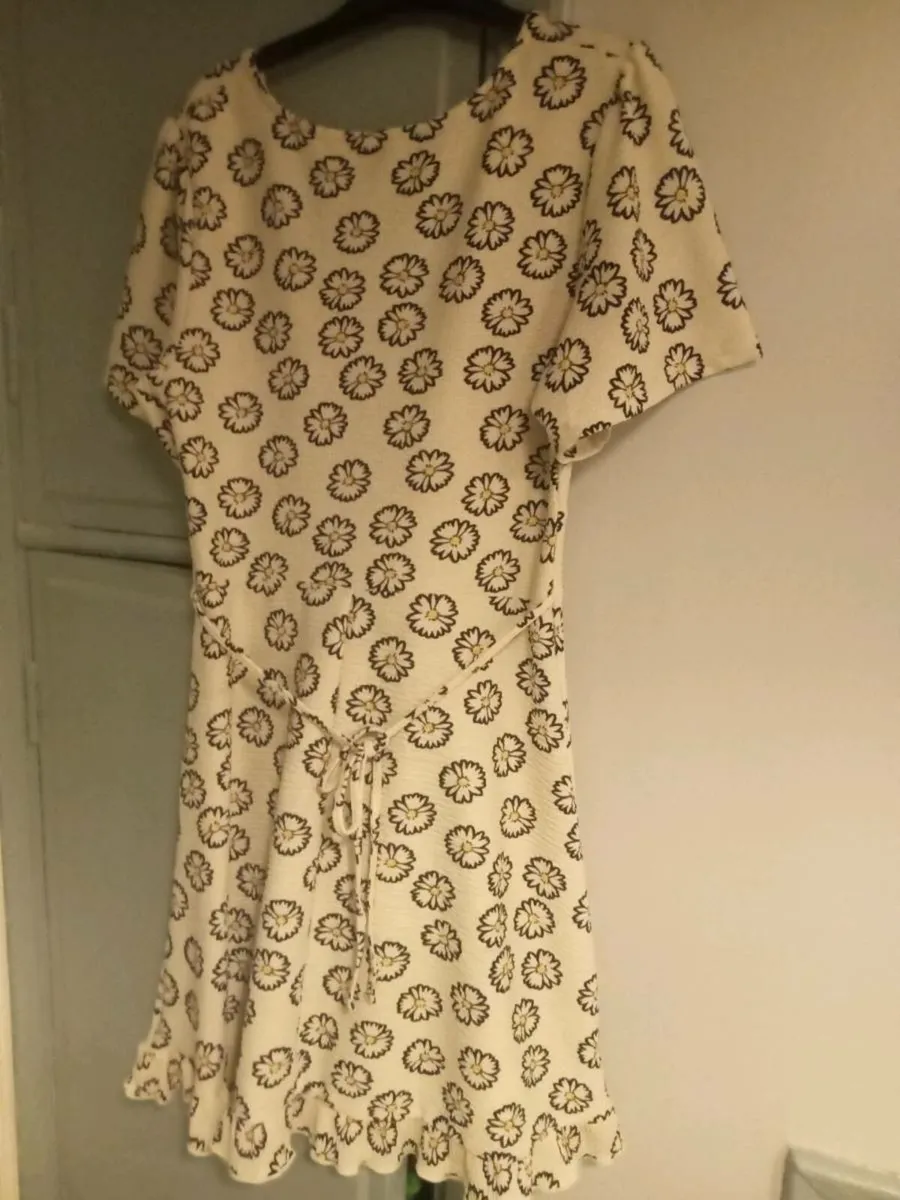 Ladies dress size 8 - Image 2
