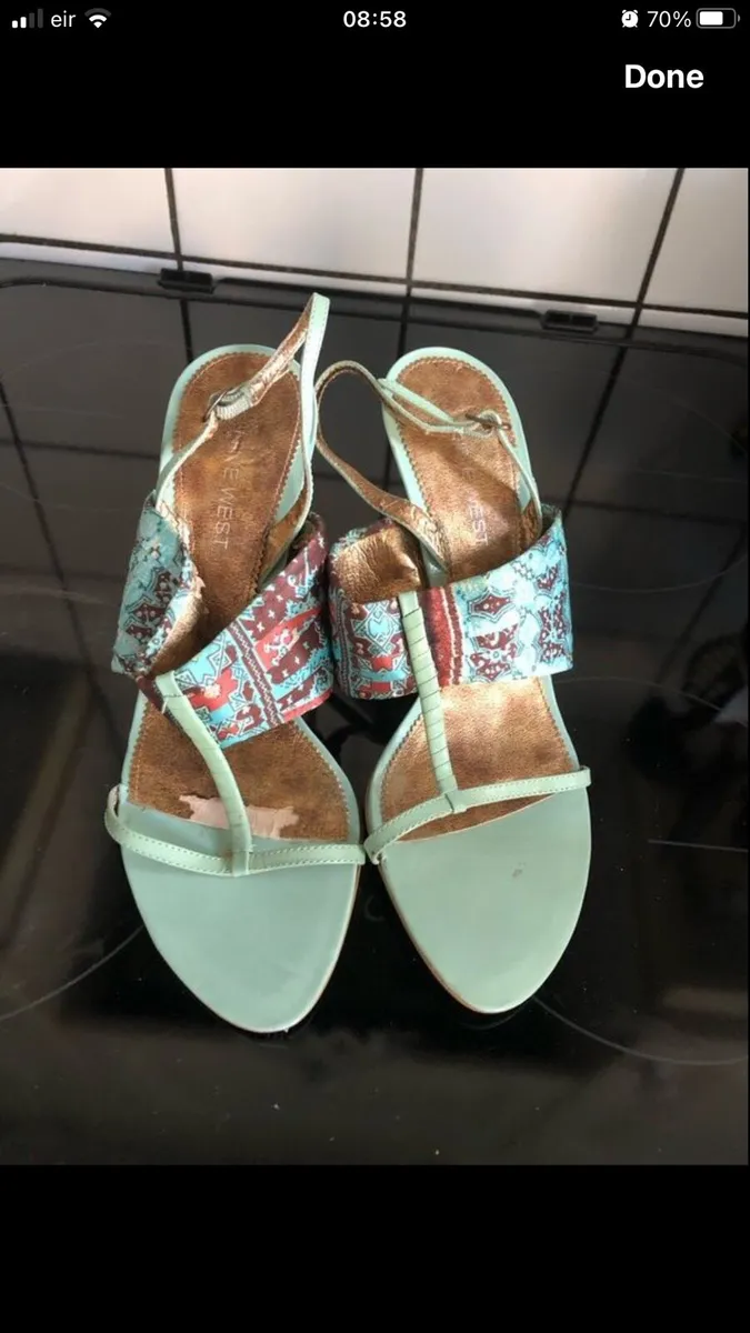 Ladies stunning shies size 5 €20 - Image 1