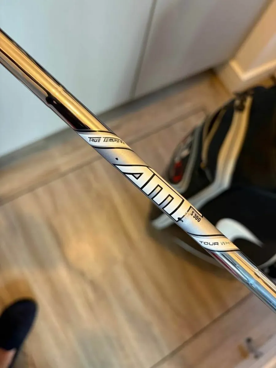 Titleist t200 irons 2023 model - Image 3