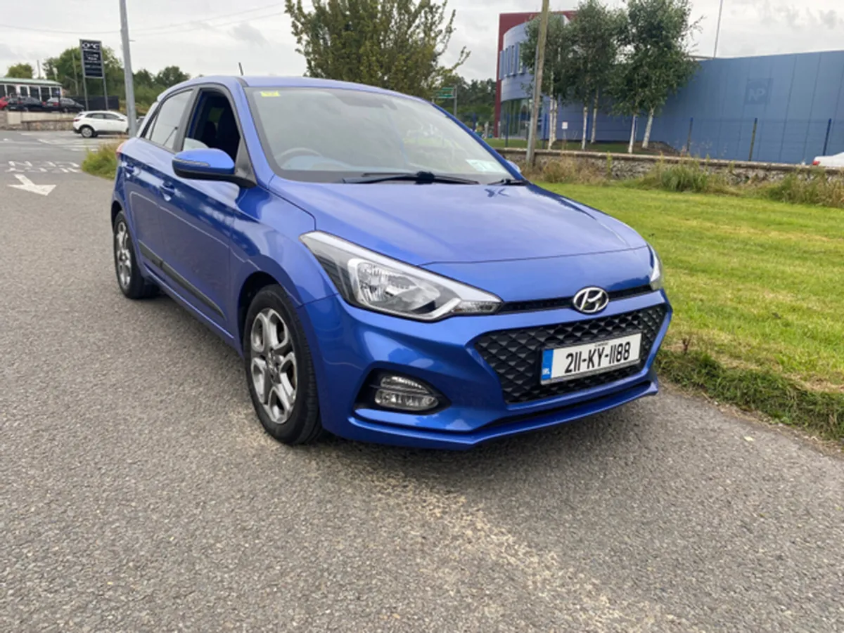 Hyundai i20 ACTIVE DELUXE PLUS 5DR - Image 4