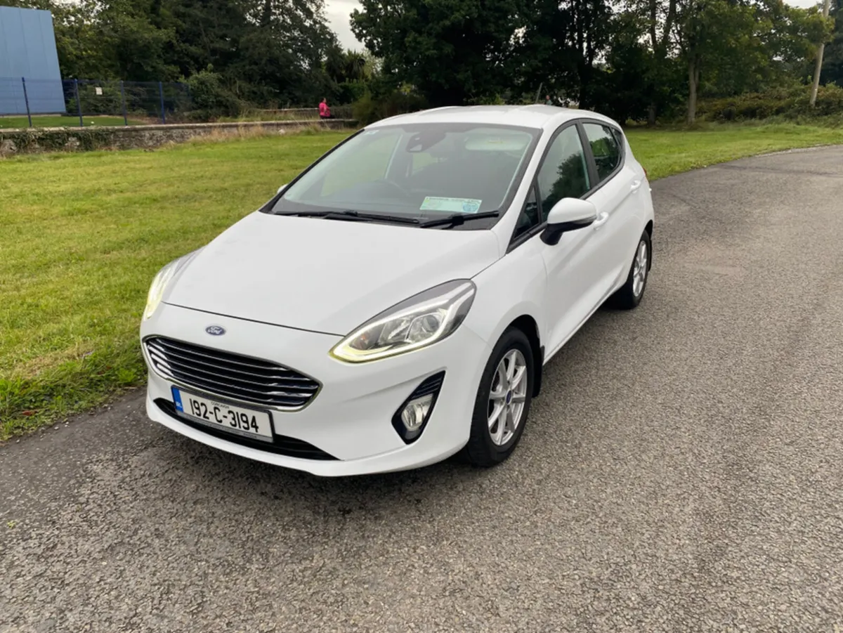 Ford Fiesta TITANIUM 1.10 85PS 5SPEED 4DR - Image 1