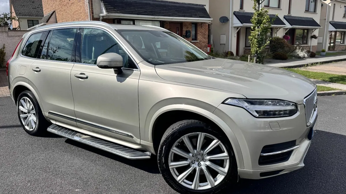 2016 Volvo XC90 T8 PHEV INSCRIPTION AWD HIGH SPEC - Image 1