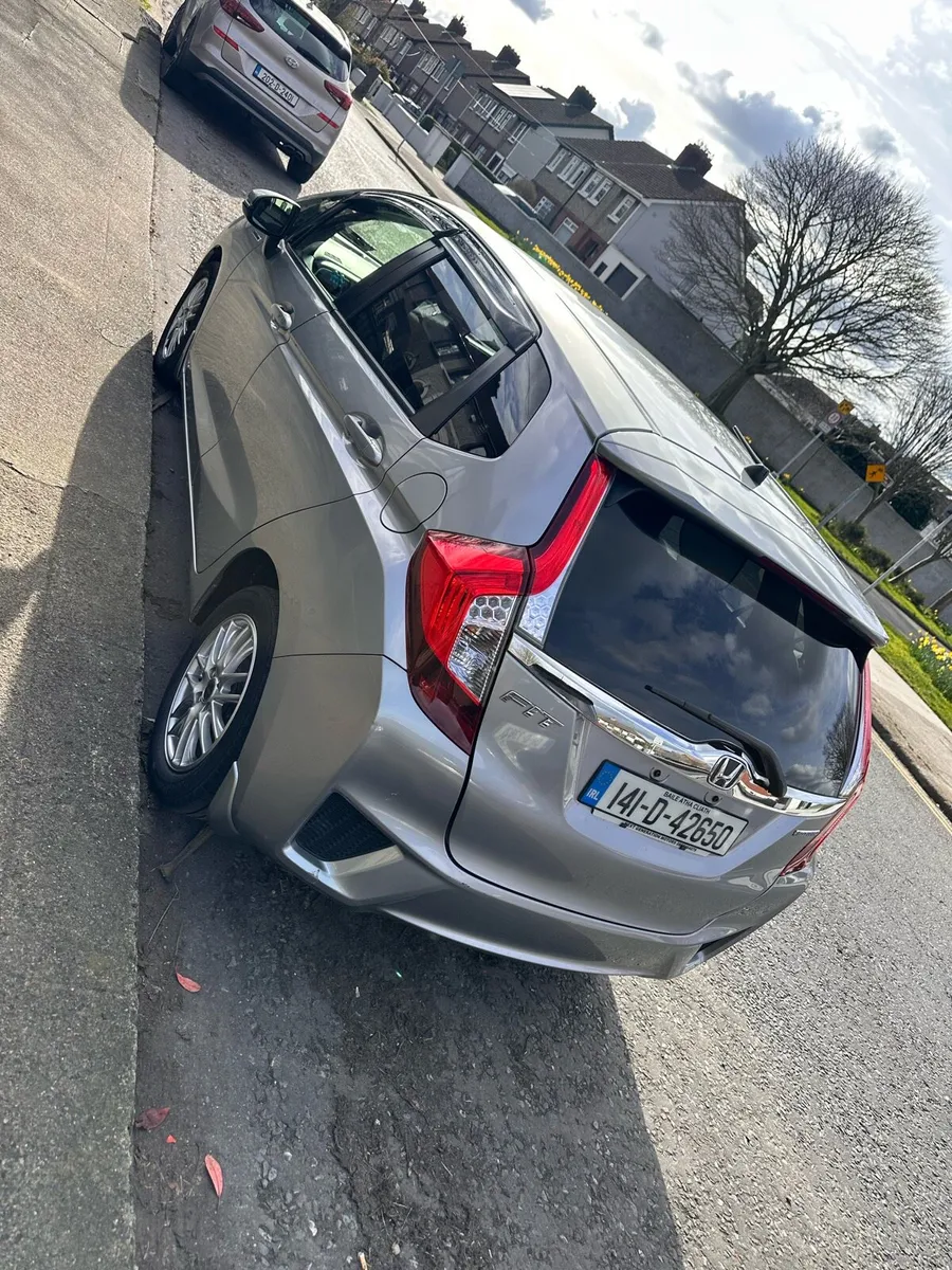 Honda FIT - Image 4