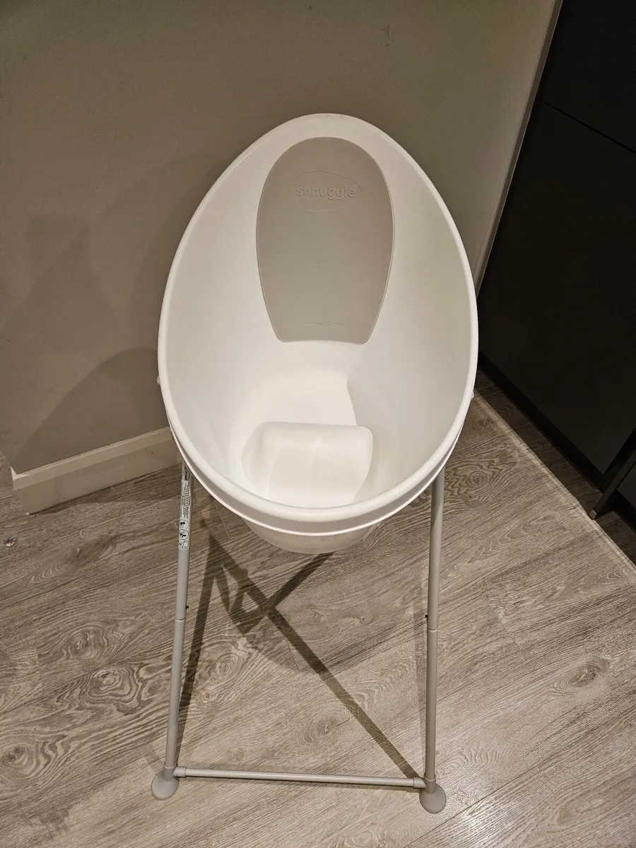 Shnuggle Baby Bath Tub - Image 2