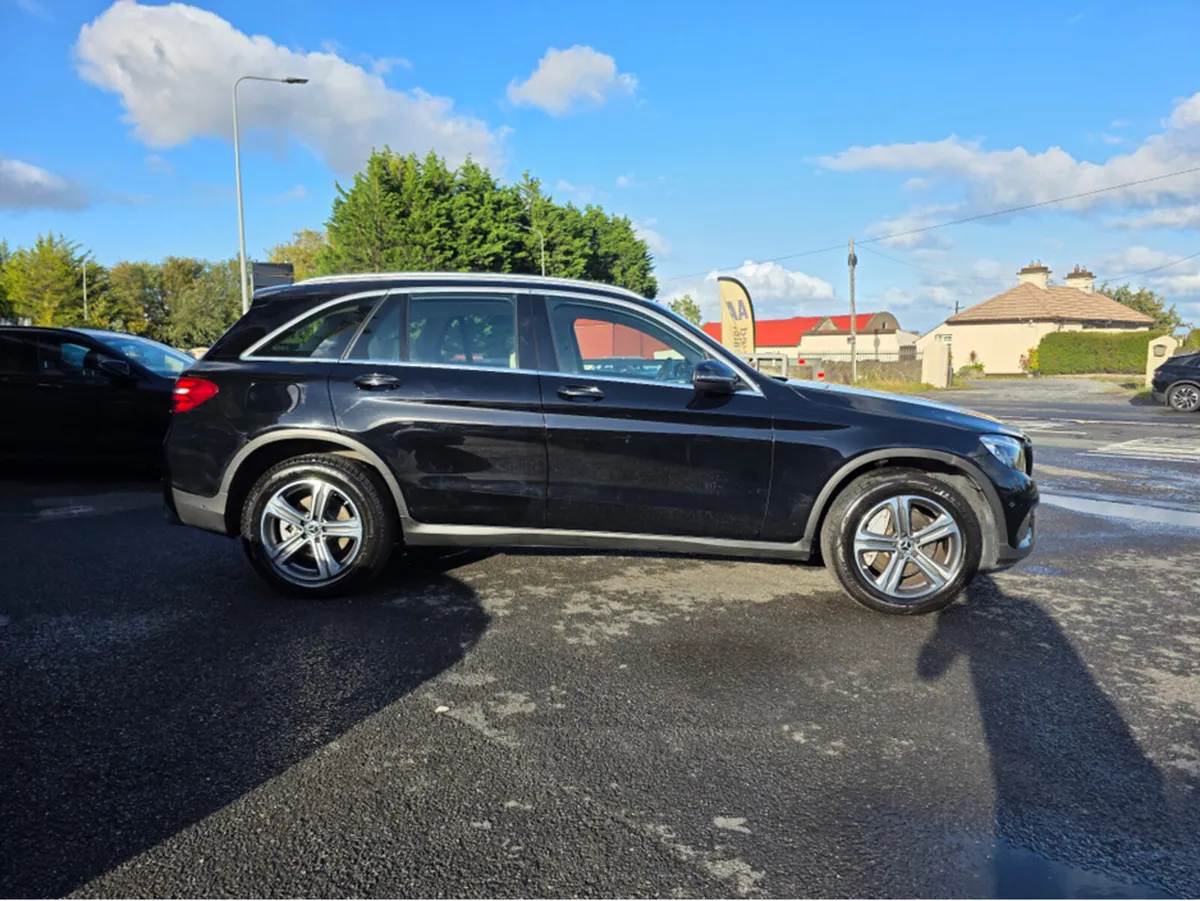Mercedes-Benz GL-Class 220 D 4MATIC 5DR AUTO - Image 3