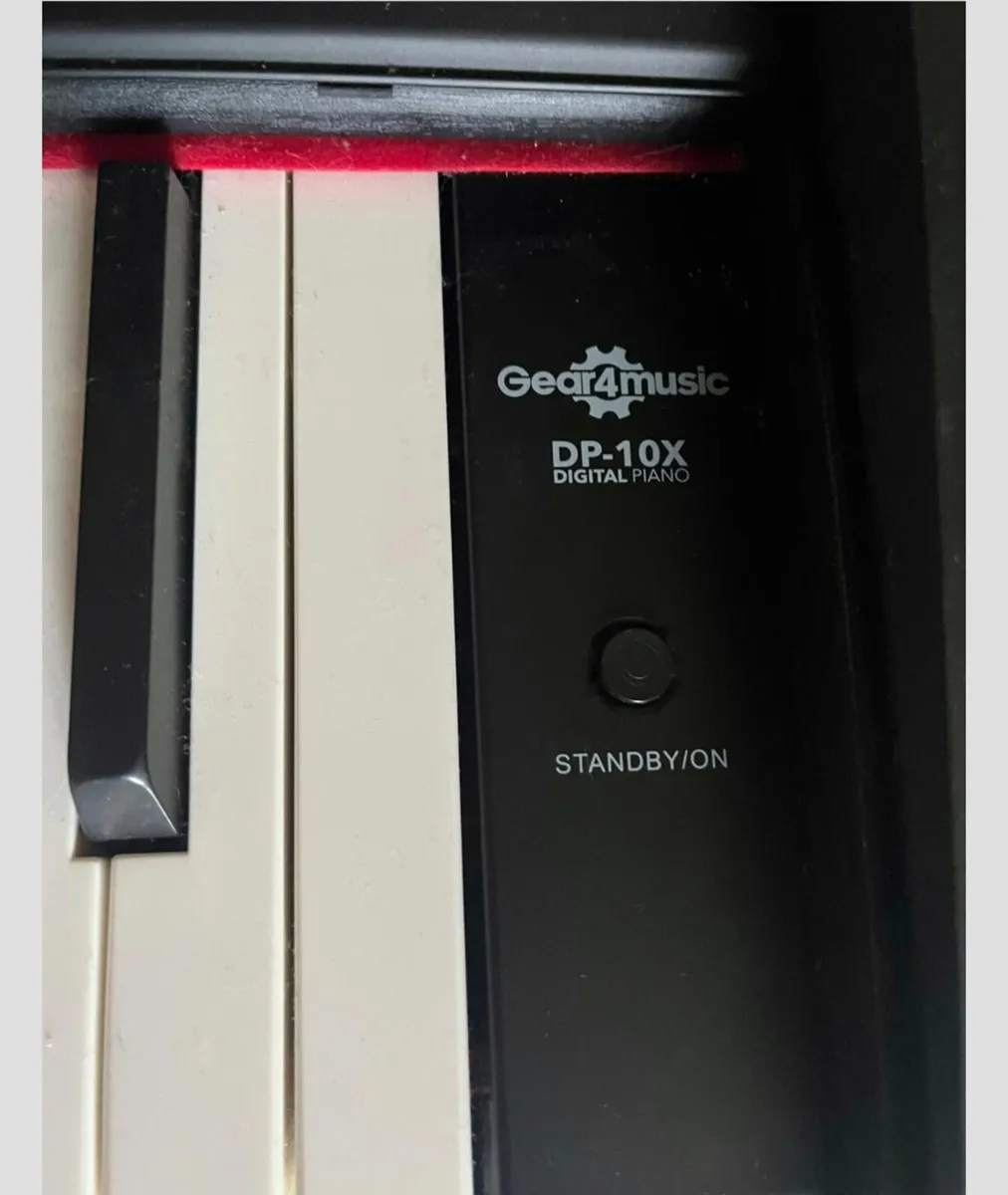 Digital piano - Image 2