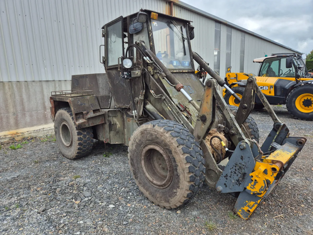 JCB 410M-1C - Image 1