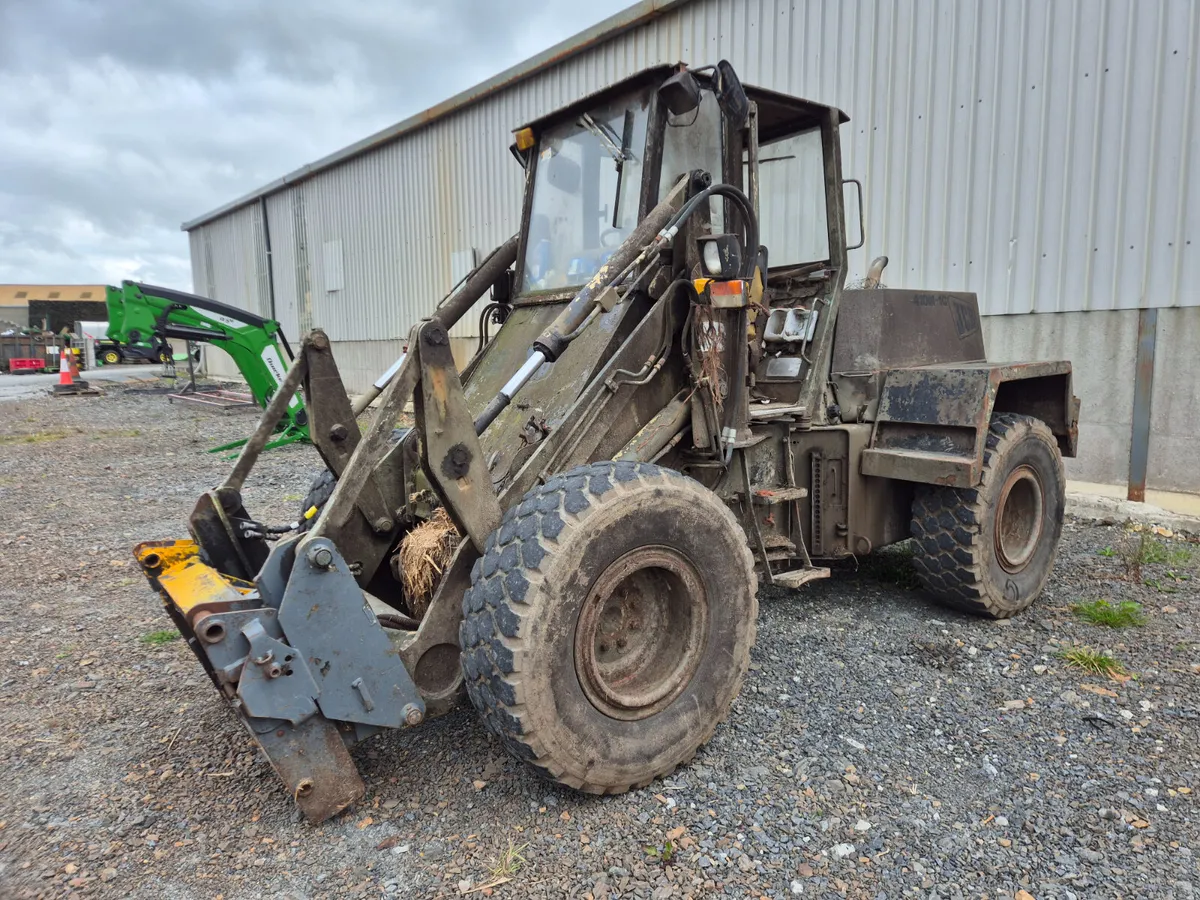 JCB 410M-1C - Image 2