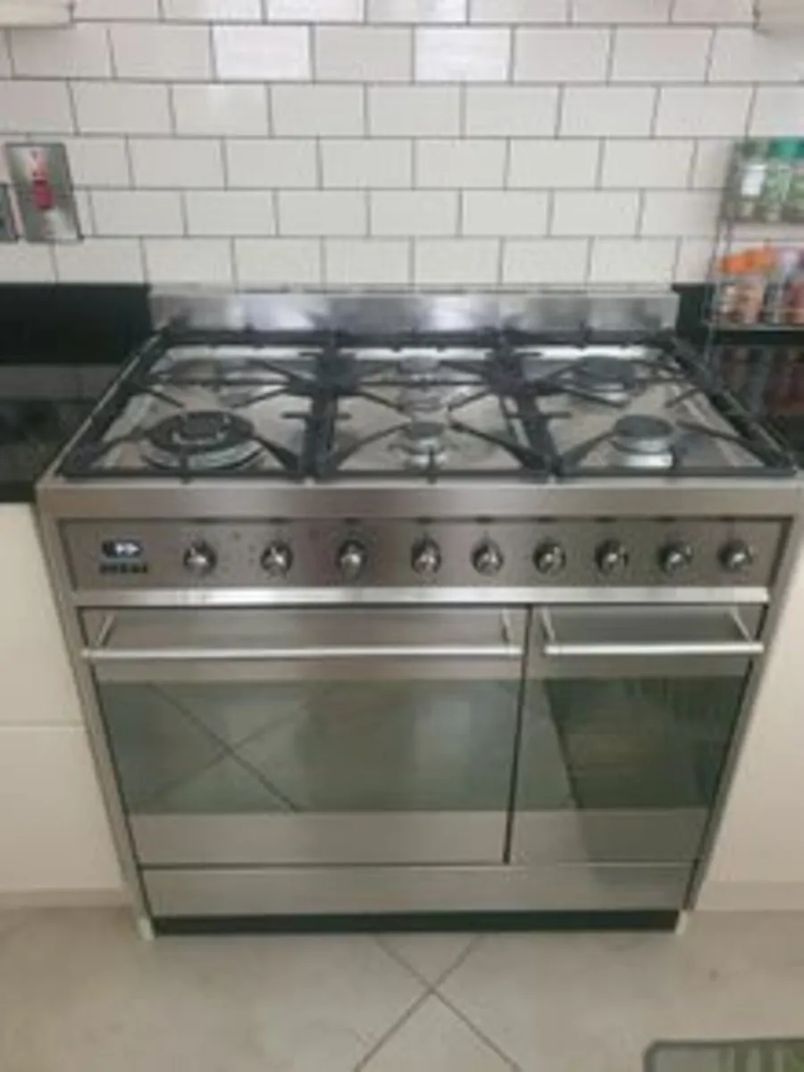Smeg cooker pyrolitic clean electric oven - Image 2