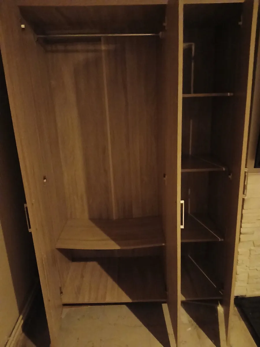 Wardrobes for free to take away - Image 3
